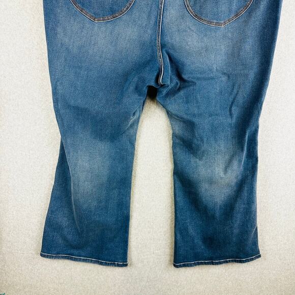 Lane Bryant Womans Sz 28 Flare Jeans High-Rise Blue Stretch Curvy Fit NWT - Picture 4 of 9